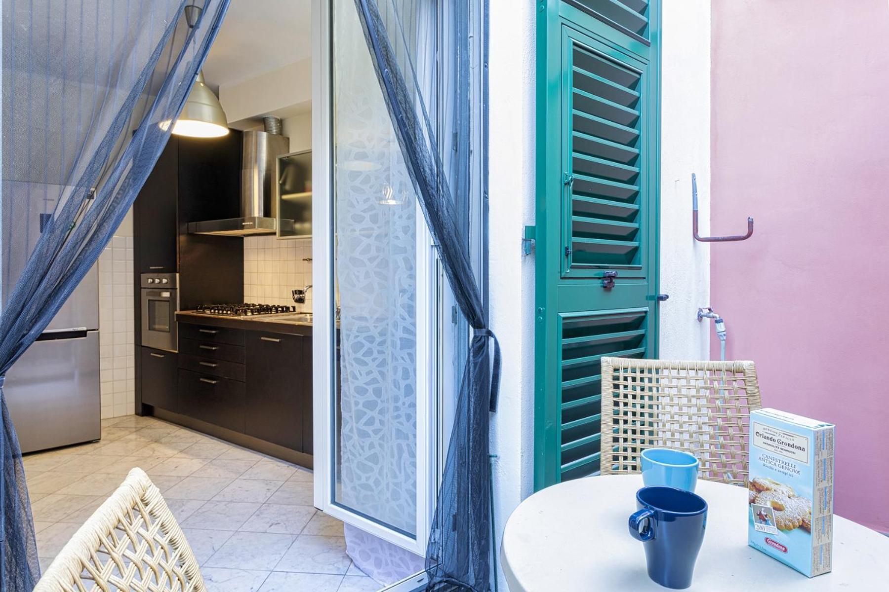 Prione With Patio By Wonderful Italy Appartamento Genova