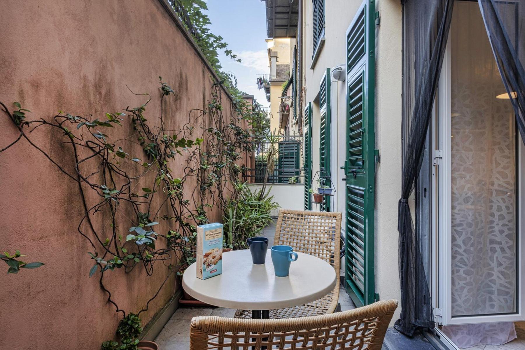 Prione With Patio By Wonderful Italy Appartamento Genova
